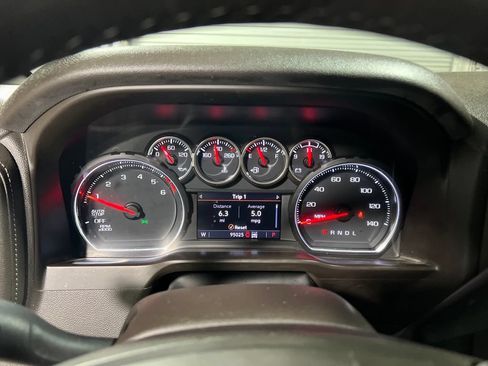 Used 2021 Chevrolet Silverado 1500 LT w/ Z71 Off-Road Package AWD/4WD image 29