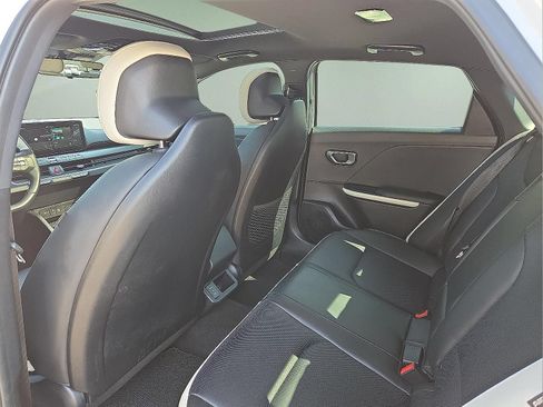 Used 2025 Kia K4 GT-Line w/ GT-Line Premium Package FWD image 10