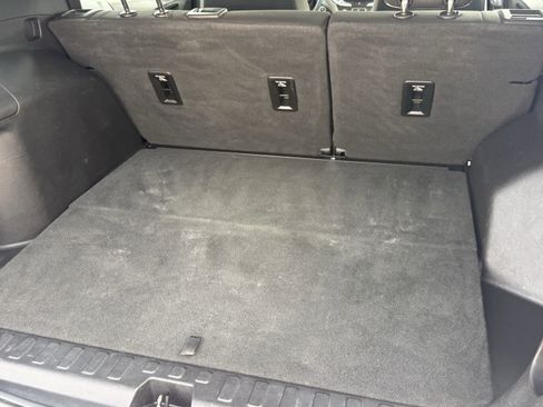 Used 2019 Chevrolet Equinox LS image 30