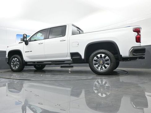 New 2026 Chevrolet Silverado 2500 LT AWD/4WD image 18