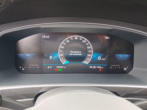 Used 2023 Volkswagen Tiguan SE R-Line image 19