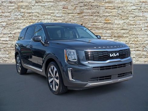 Used 2022 Kia Telluride EX w/ EX Premium Package AWD/4WD image 2