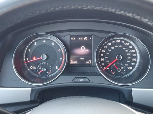 Used 2019 Volkswagen Atlas SE image 15