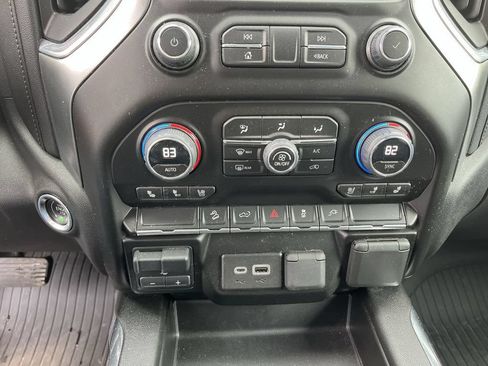 Used 2023 Chevrolet Silverado 2500 LTZ w/ LTZ Convenience Package AWD/4WD image 17