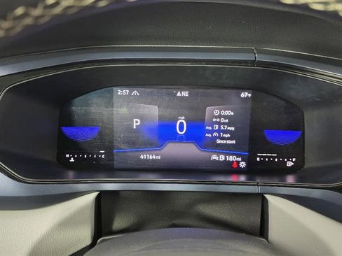 Used 2022 Volkswagen Taos SE image 27