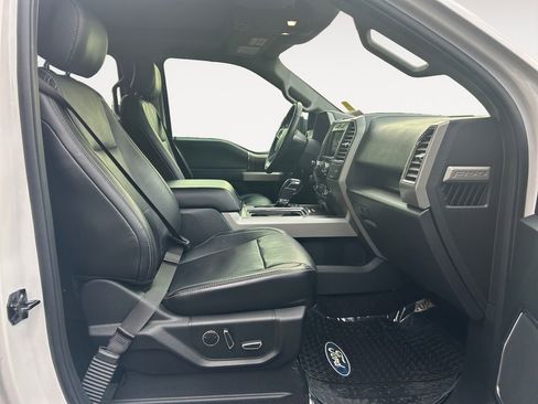 Used 2016 Ford F150 Lariat image 10