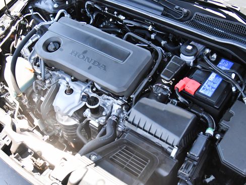 Used 2025 Honda Civic Sport image 43