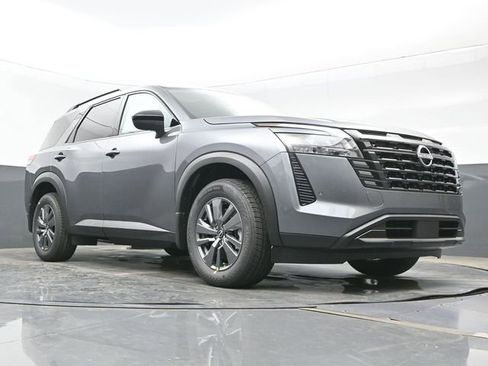 New 2026 Nissan Pathfinder SV w/ SV Premium Package FWD image 26