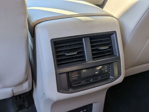 Used 2022 Volkswagen Atlas SE image 26