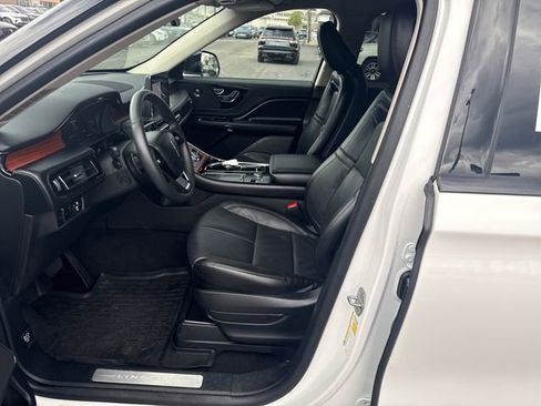 Used 2024 Lincoln Aviator Reserve w/ Jet Package AWD/4WD image 13