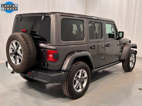 Used 2020 Jeep Wrangler Unlimited Sahara image 6
