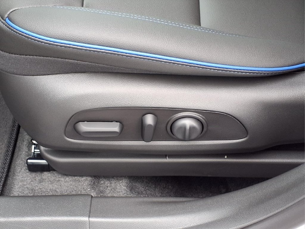 New 2026 Buick Envista Sport Touring w/ Convenience I Package FWD image 14