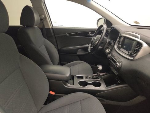 Used 2019 Kia Sorento S AWD/4WD image 21