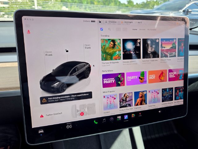 Used 2023 Tesla Model 3 Standard Range RWD image 35