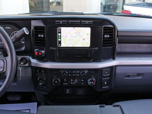 Used 2024 Ford F550 4x4 Crew Cab Super Duty image 29