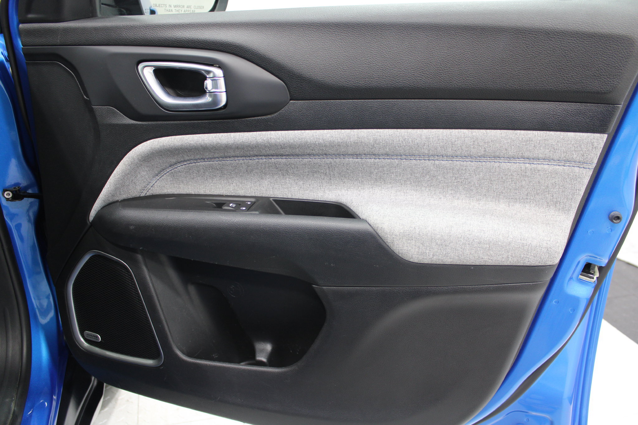Used 2022 Jeep Compass Latitude w/ Sun and Sound Group FWD image 22