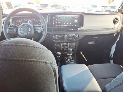Used 2026 Jeep Wrangler Sport image 18