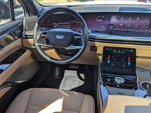 Used 2025 Cadillac Escalade IQ Sport 2 image 7