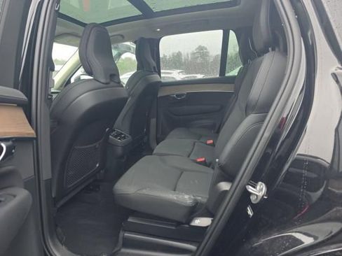 Used 2025 Volvo XC90 B6 Plus AWD/4WD image 10