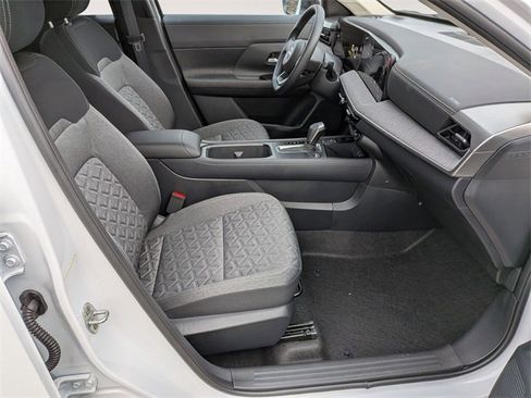 New 2026 Nissan Kicks SV image 27