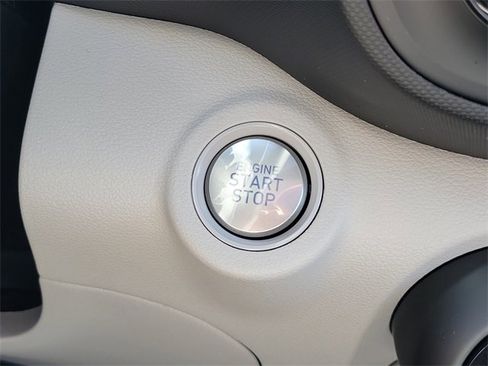 New 2026 Hyundai Venue SEL image 8