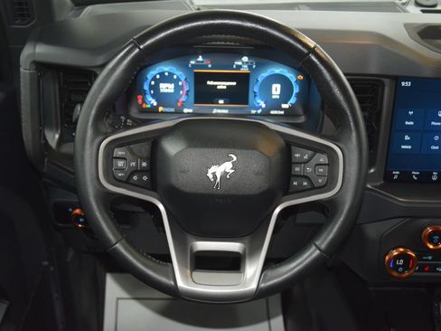 Used 2025 Ford Bronco Badlands AWD/4WD image 37