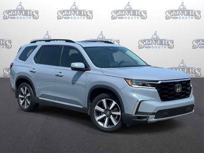Used 2025 Honda Pilot Touring
