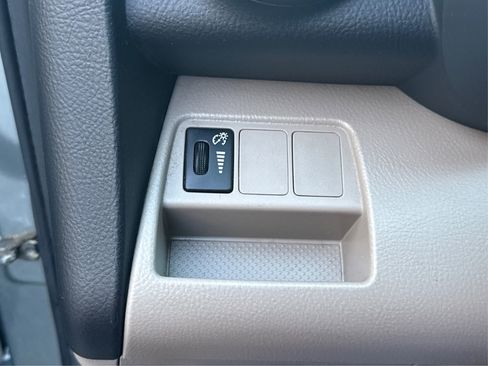 Used 2006 Toyota RAV4 Sport Utility 4D image 18