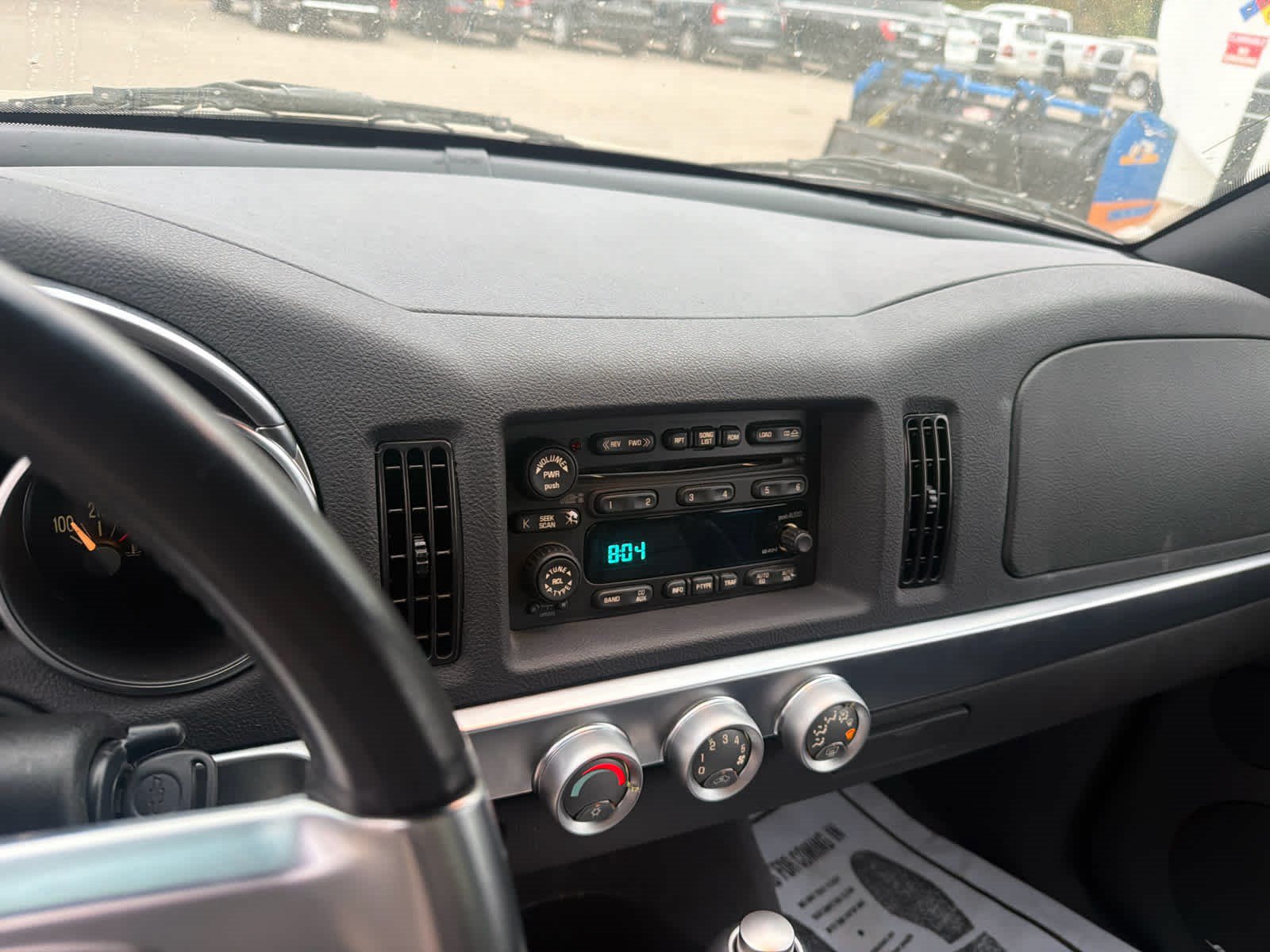 Used 2003 Chevrolet SSR w/ Preferred Equipment Group RWD image 10