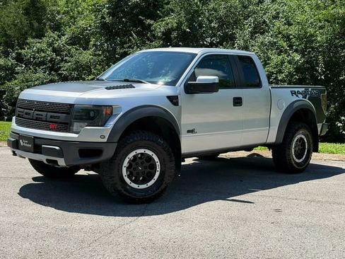Used 2014 Ford F150 Raptor w/ Equipment Group 801A Luxury AWD/4WD image 2