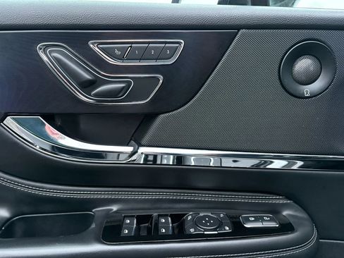 Used 2020 Lincoln Corsair Reserve w/ Equipment Group 201A image 27