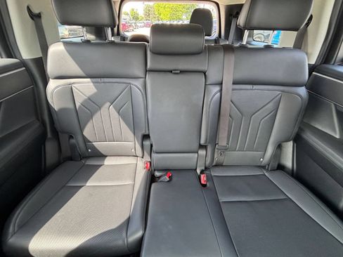 Used 2025 Hyundai Santa Fe SEL AWD/4WD image 38