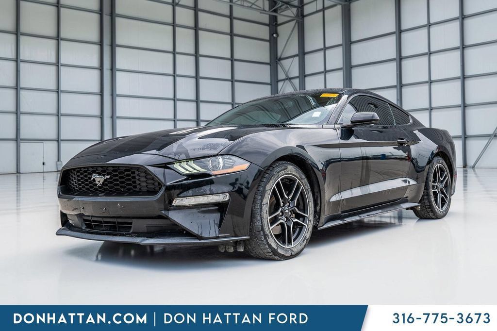 Used 2020 Ford Mustang Coupe RWD image 2