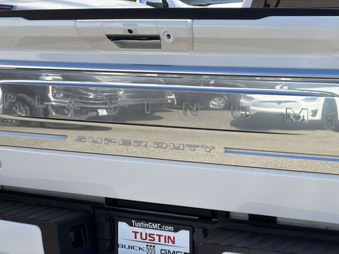 Used 2023 Ford F350 Platinum AWD/4WD image 32