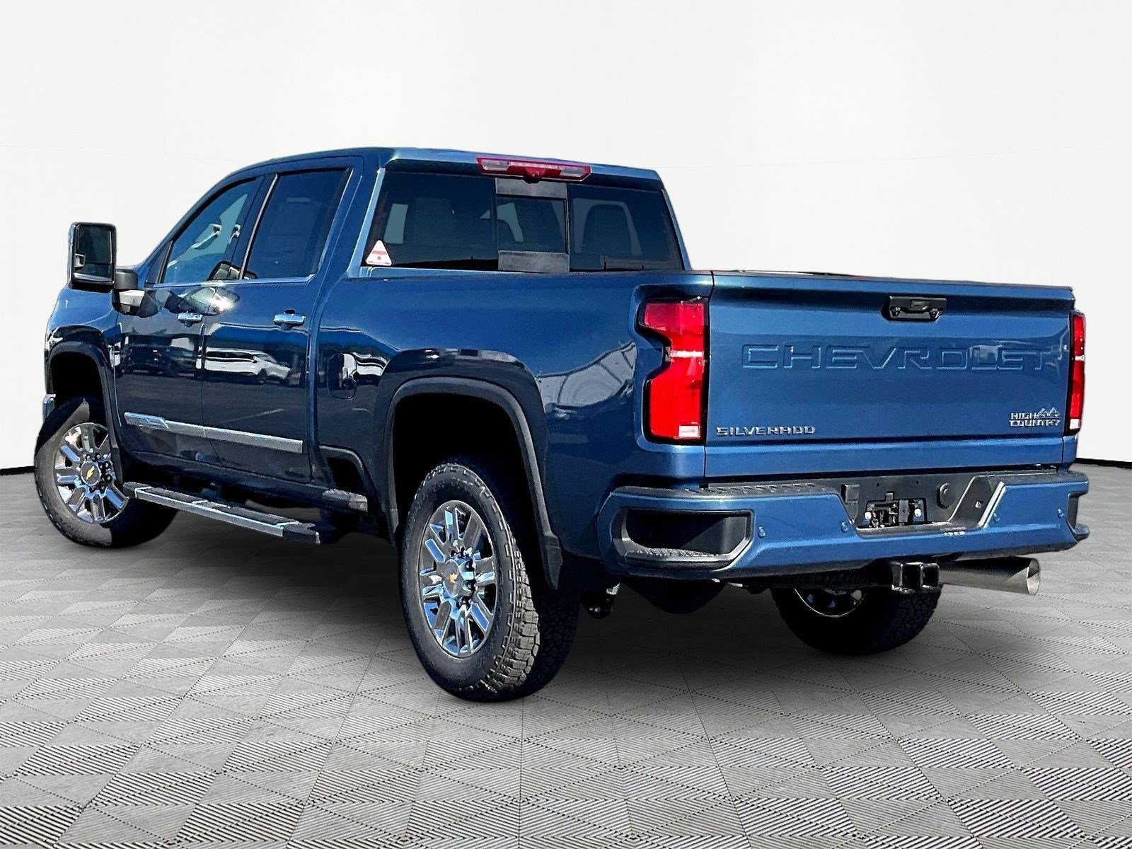 New 2026 Chevrolet Silverado 2500 High Country w/ High Country Premium Package AWD/4WD image 4