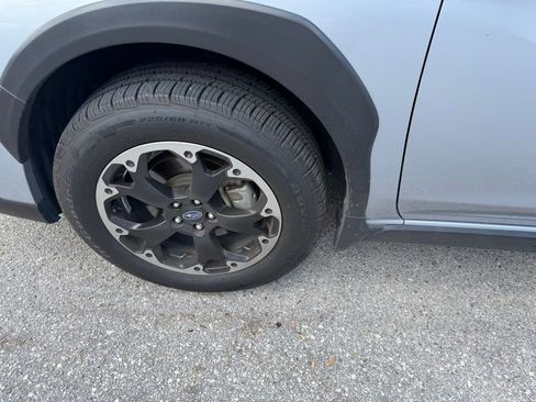 Used 2023 Subaru Crosstrek 2.0i Premium AWD/4WD image 10