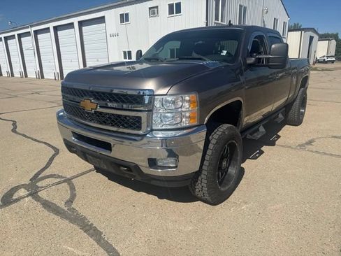 Used 2012 Chevrolet Silverado 2500 LT w/ Interior Plus Package AWD/4WD image 5
