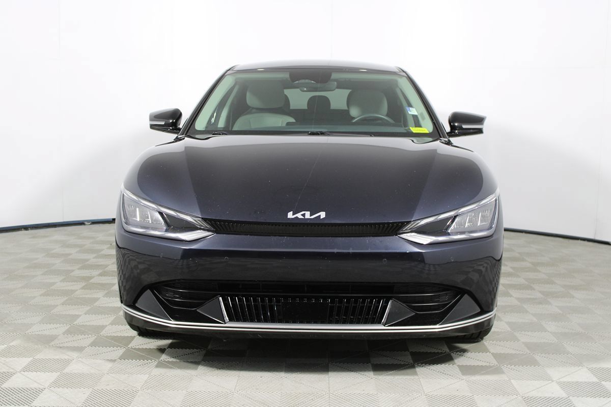 Used 2024 Kia EV6 Wind RWD image 2