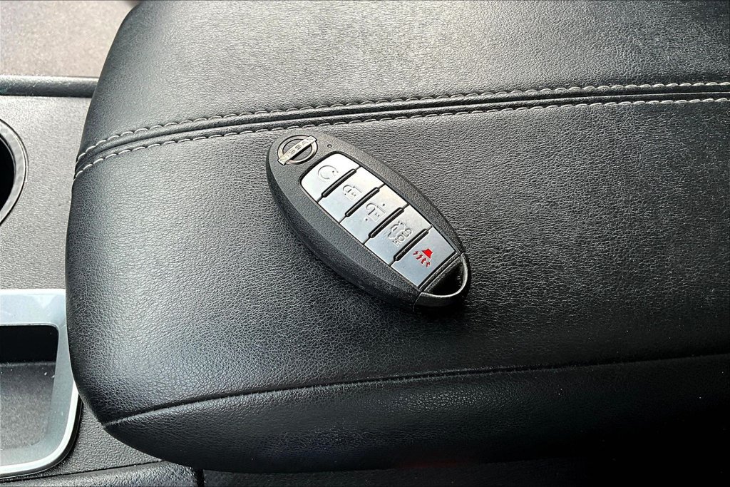 Used 2025 Nissan Altima 2.5 SV FWD image 33