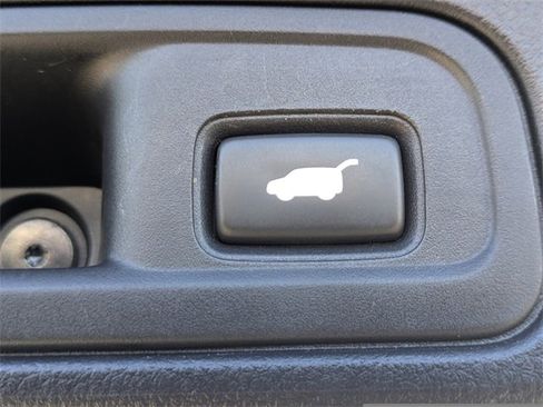 Used 2019 Honda Pilot Touring image 13