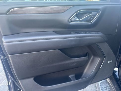 Used 2023 Chevrolet Tahoe Z71 image 2