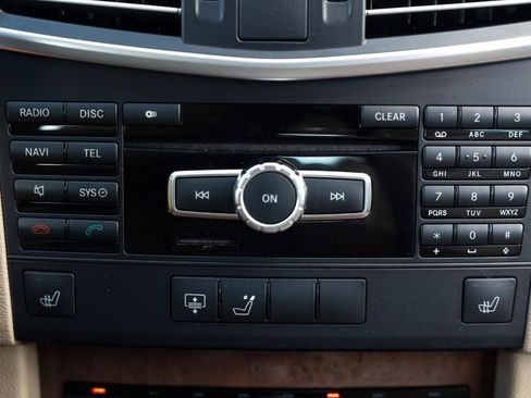 Used 2013 Mercedes-Benz E 350 4MATIC Sedan w/ Premium 1 Pkg image 31