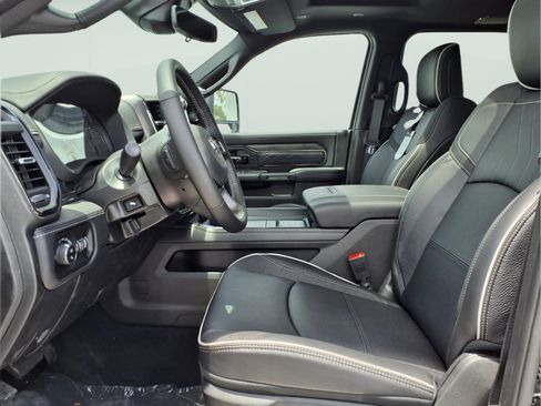 New 2026 RAM 2500 Limited AWD/4WD image 8