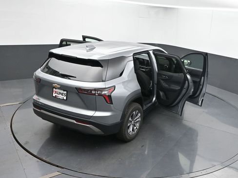 New 2026 Chevrolet Equinox LT w/ LPO, Floor Liner Package image 52