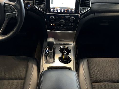 Used 2022 Jeep Grand Cherokee Laredo X AWD/4WD image 20