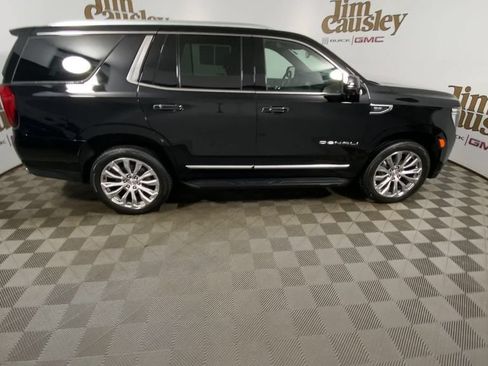Used 2023 GMC Yukon Denali AWD/4WD image 9
