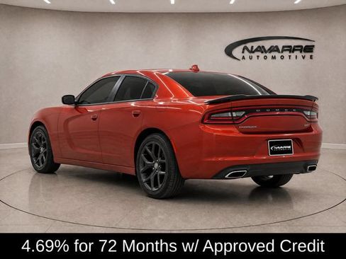 Used 2021 Dodge Charger SXT w/ Blacktop Package RWD image 5