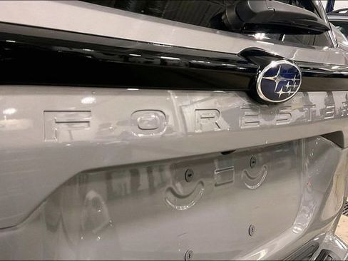 Used 2025 Subaru Forester Premium image 8
