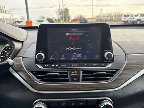 Used 2023 Nissan Altima 2.5 SV image 26