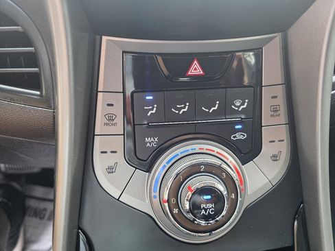 Used 2013 Hyundai Elantra Limited FWD image 13